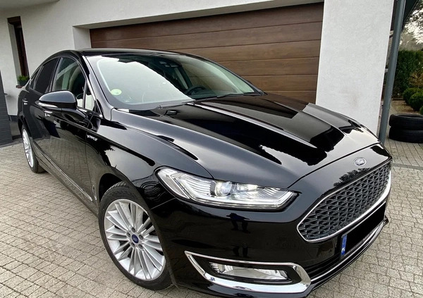 Ford Mondeo cena 61900 przebieg: 167000, rok produkcji 2017 z Kielce małe 46